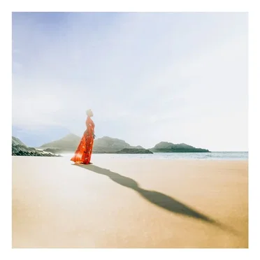 Tangerine Moon Wishes