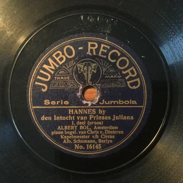 Hannes by den intocht van prinses Juliana I / Hannes by den intocht van prinses Juliana II