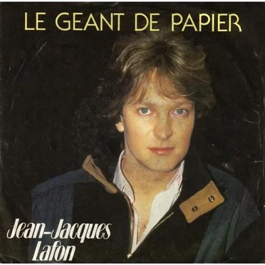 Le Géant de papier