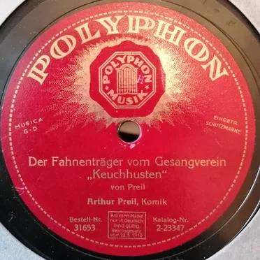 Der Fahnenträger vom Gesangverein "Keuchhusten" / Die Mellmer’n beim Großreenemachen