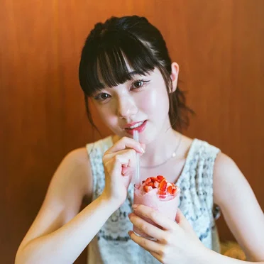 ニイナ