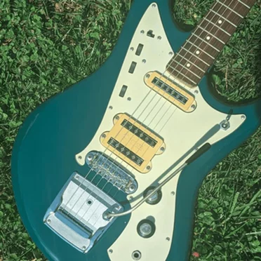Yamaha SG-3 (in British Racing Green)
