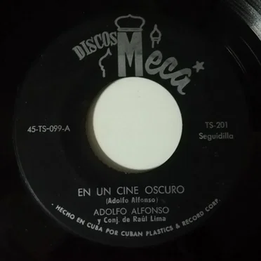 En un cine oscuro / Los amores de Ciriaca