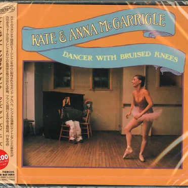 Dancer With Bruised Knees by Kate & Anna McGarrigle - album cover