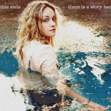 Annie Stela