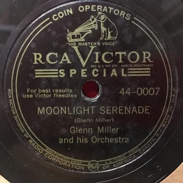 Moonlight Serenade / Moonlight Serenade