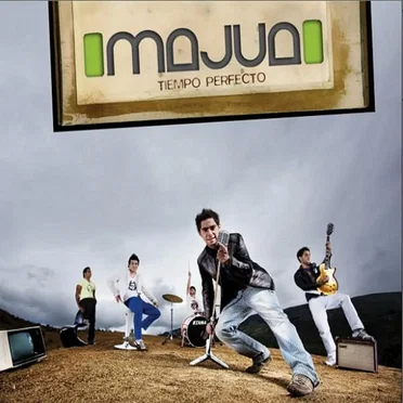 Tiempo perfecto by Majua - album cover