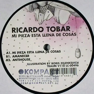 Mi Pieza Esta Llena De Cosas