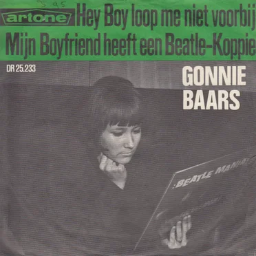 Hey boy loop me niet voorbij / Mijn boyfriend heeft een Beatle-koppie