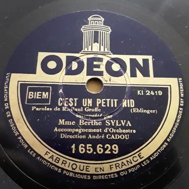 C’est un petit nid / Le Raccommodeur de faïence