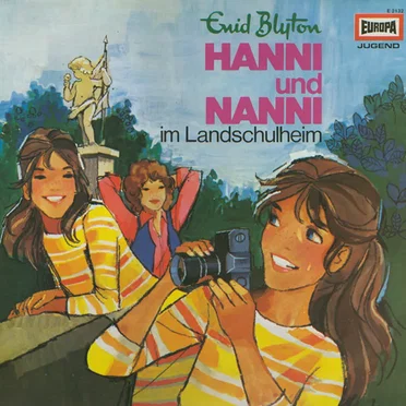 Hanni und Nanni 12: ... im Landschulheim by Hanni und Nanni - album cover
