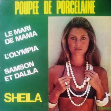 Poupée de porcelaine