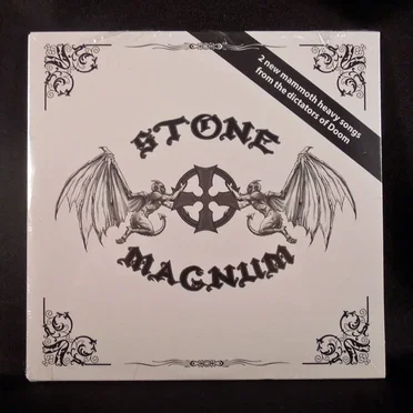 Stone Magnum
