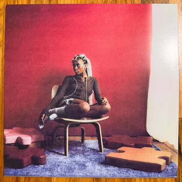 Describe by Hannah Jadagu - album cover