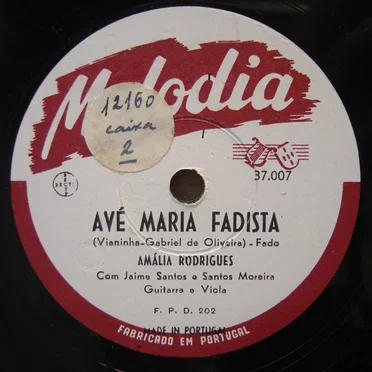 Avé Maria fadista / Fria claridade