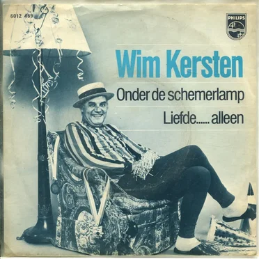 Onder de schemerlamp / Liefde... alleen