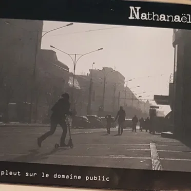 Il pleut sur le domaine public