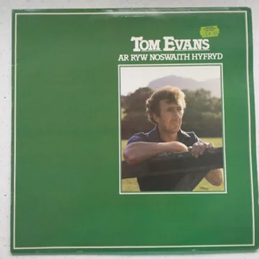 Ar Ryw Noswaith Hyfryd by Tom Evans - album cover