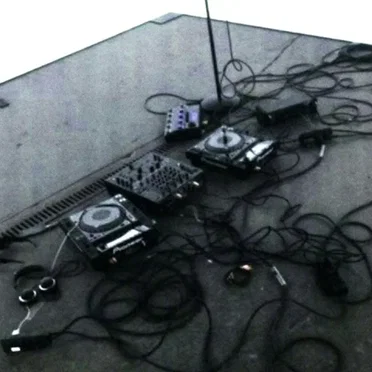 44 minutes of dark indie electronic