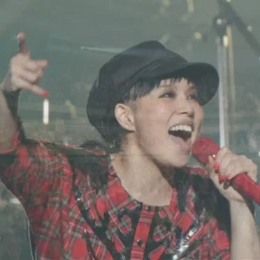 ハピネス - LIVE in BUDOKAN 2012