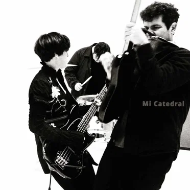 Mi Catedral by Triángulo de Amor Bizarro - album cover