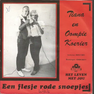 Een flesje rode snoepjes