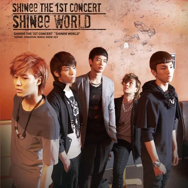 SHINee World