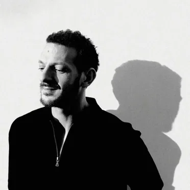 Y en a encore by Vincent Dedienne - album cover