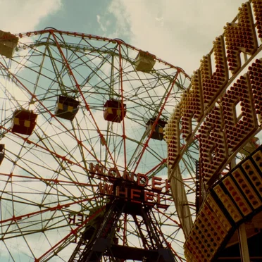 Wonder Wheel by Guns'n'Gänseblümchen - album cover