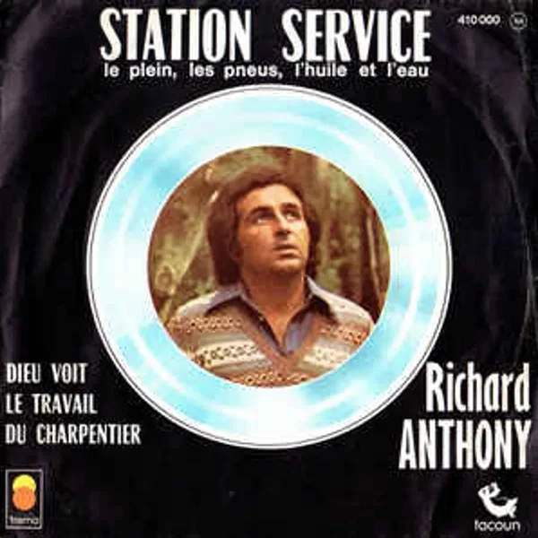 Station service (Le Plein, les Pneus, l’Huile et l’Eau)