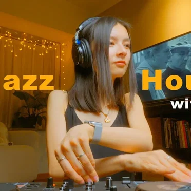 Jazz House Mix by 走走 - album cover