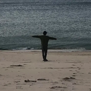 二月 (We Felt the Sea)