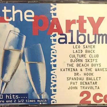 The Party Album: 40 Hits.... Mere End 2 ½ Times Musik by Various Artists - album cover