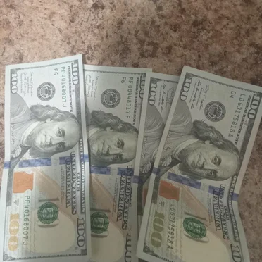 Money red