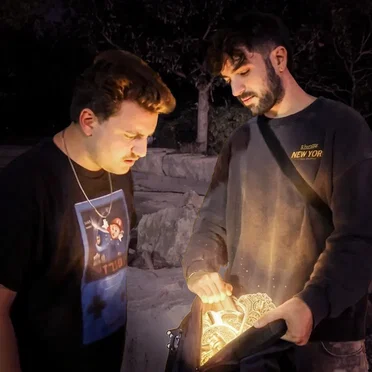 מוריד חולצה