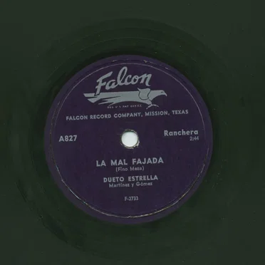 La mal fajada / En una cruz
