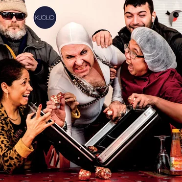 Kukaan ei välitä susta by Kuolio - album cover