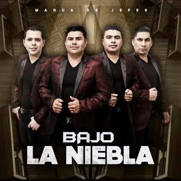 Bajo la niebla by Marca De Jefes - album cover