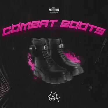 COMBAT BOOTS