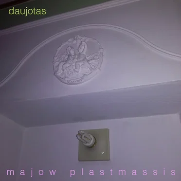 majow plastmassis