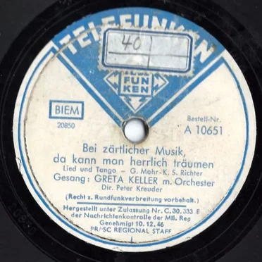 Bei zärtlicher Musik, da kann man herrlich träumen / Liebesgeschichten sind meistens nicht wahr!