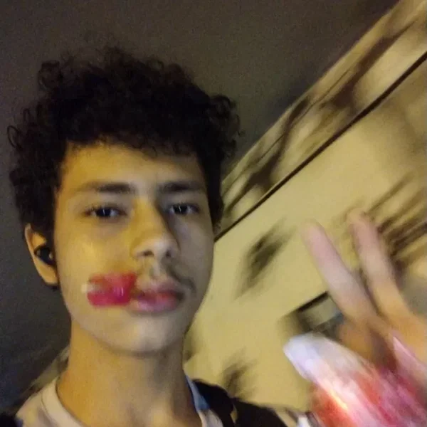 STENCH MOBB SKR8 UP