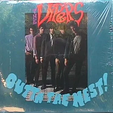 Outta the Nest by The Vipers - album cover
