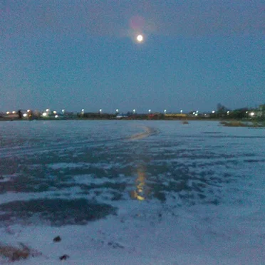 Crack Formation in the Ice