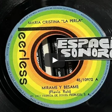 Mírame y bésame / Carcajada final