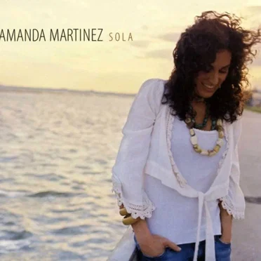 Sola by Amanda Martinez - album cover