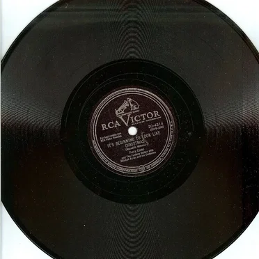 It’s Beginning to Look Like Christmas / There Is No Christmas Like a Home Christmas