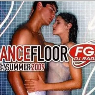 Dancefloor FG Été/Summer 2009 by Various Artists - album cover