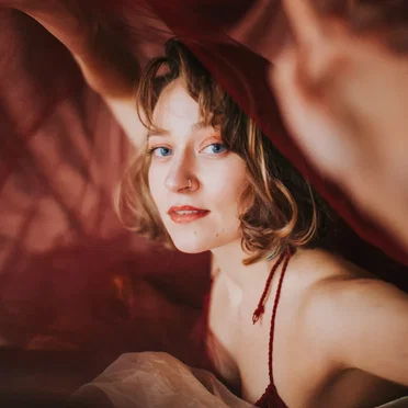Kocaman Bir Yalan by Melisa Karakurt - album cover