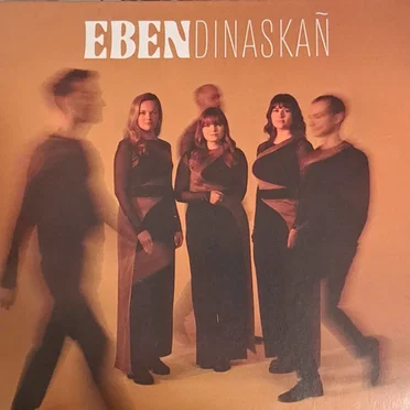 Dinaskañ by Eben - album cover